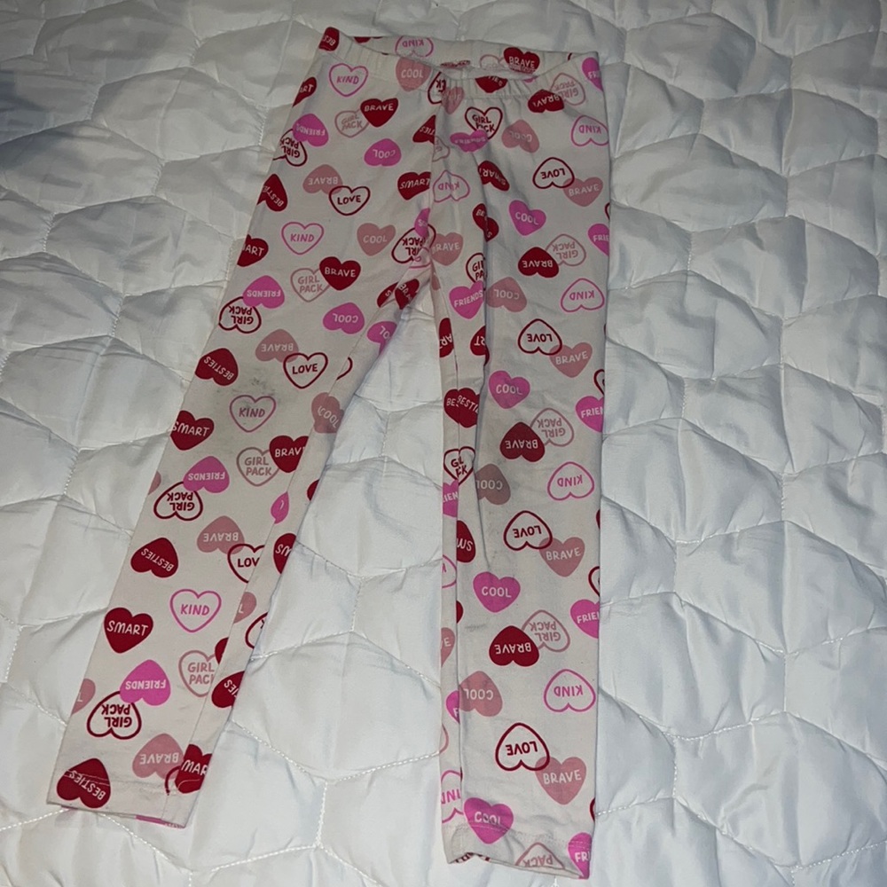 Size 6 Cat & Jack Valentine’s Conversation Heart Leggings